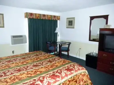 Yankee Clipper Inn, SureStay Collection by Best Western - 1