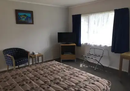 Cypress Court Motel - 1