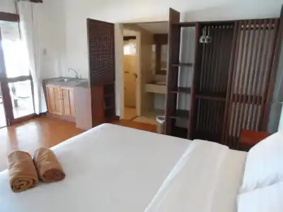 Sea Scene Resort - 16