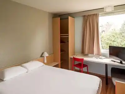 ibis Colmar Est - 42