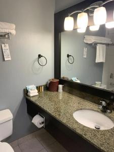 Anchor Inn And Suites - 19