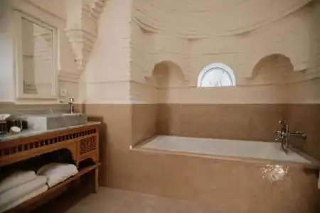 Les Deux Tours - 186