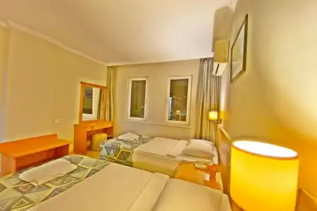 Select Suite & Apart - 6