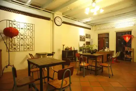 Luang Poj Boutique Hostel - 14