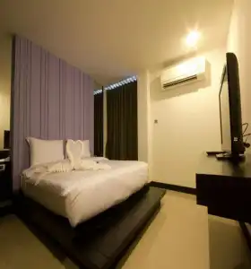 Punyapha Place Pattaya Beach - 3