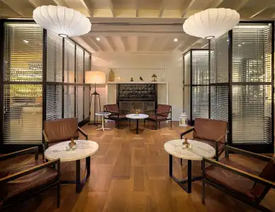 H10 Universitat Barcelona - 11
