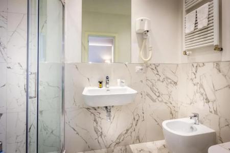 Emma Small Luxury - 111