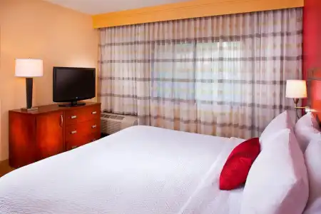 Courtyard by Marriott Baton Rouge Acadian Centre/LSU Area - 6