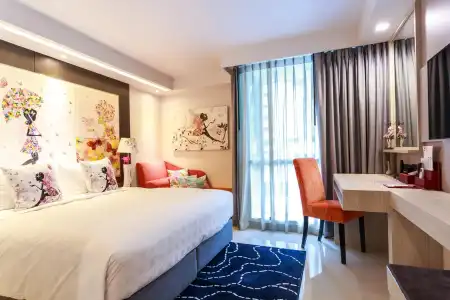 Clover Asoke - 6