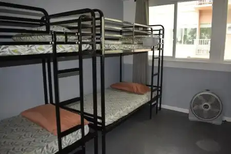 Polynesian Beach Club Hostel - 25