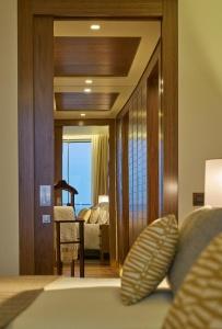 Les Suites at The Cliff Bay - 10