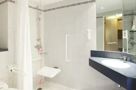 Holiday Inn Express London - Park Royal by IHG - 41