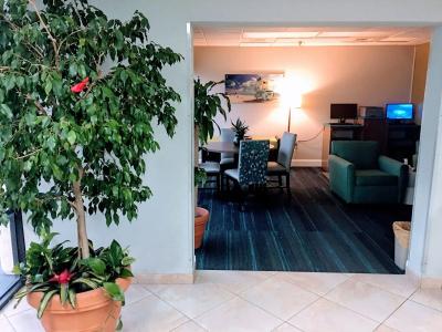 Tropical Winds Resort - 13