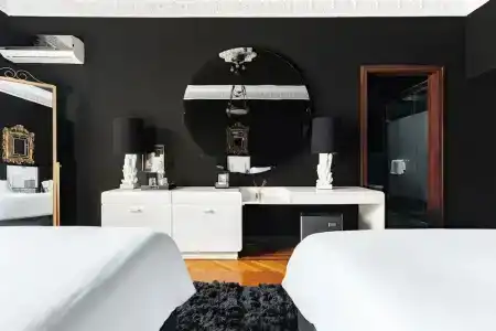 Pug Seal Polanco Anatole France - 89