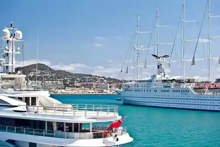 Ryans La Marina - 69