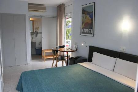 Alexandra Sitges - 85