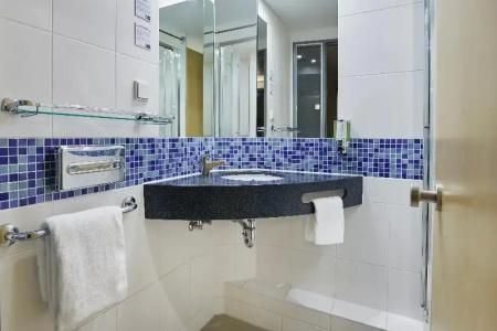 Premier Inn Berlin City Centre - 47