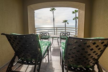 Pacific Terrace - 93
