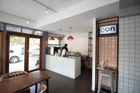 Oon Poshtel - 13