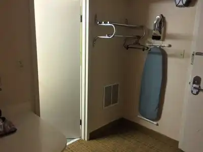 Americas Best Value Inn & Suites Boise - 9