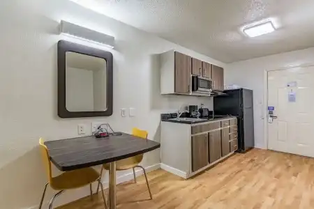 Studio 6 Dallas, TX - 49