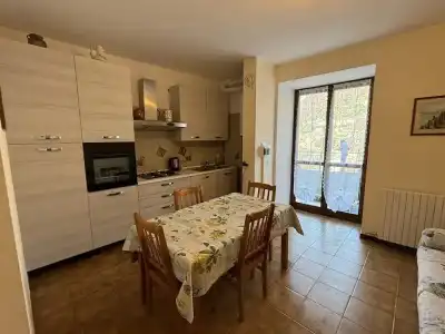 Diffuso Il Portichetto sulla collina a Vezio Perledo - 182