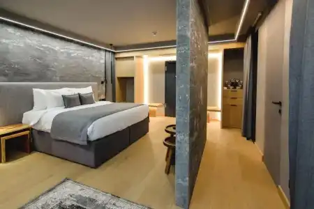 Qosmo Brasov - 80