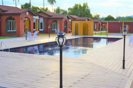 World Cat & Resort - 9