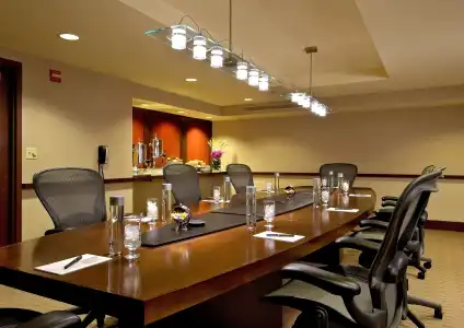 Crowne Plaza Chicago West Loop by IHG - 14