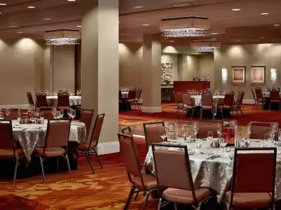 Marriott Louisville East - 7