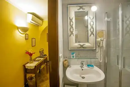 Alloggio dei Vassalli, In the Heart of the Historic Center - 141