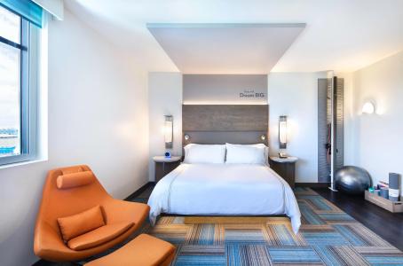 EVEN Miami - Airport by IHG - 4