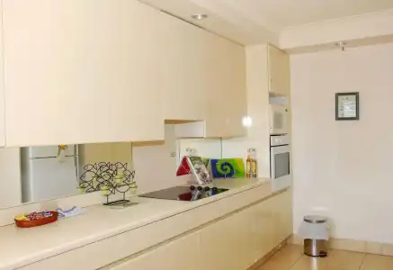 Contessa Holiday Apartments - 27