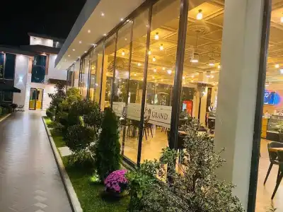 Grand White City - 21