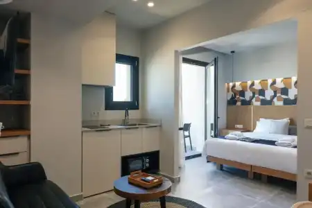 Chapter 02 Gallery Suites - 37
