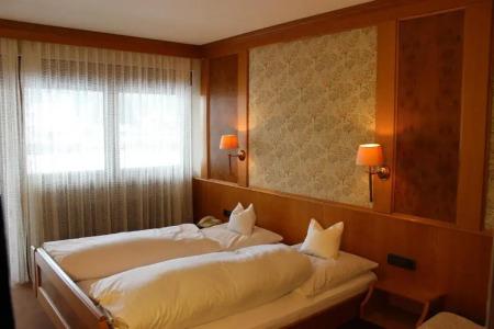 Waldblick BSR Restaurant - 104