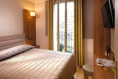 Hôtel de la Tour Eiffel - 42