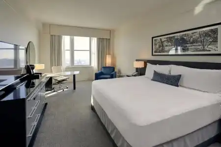 Loews Philadelphia - 55