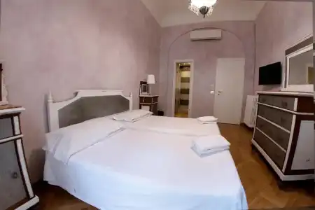 N4U Guest House - 22