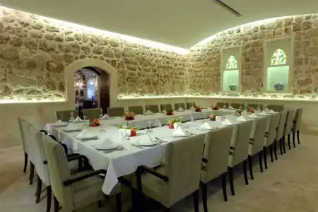Kasr-i Nehroz - 12