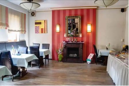 & Restaurant Arnoldusklause - 18