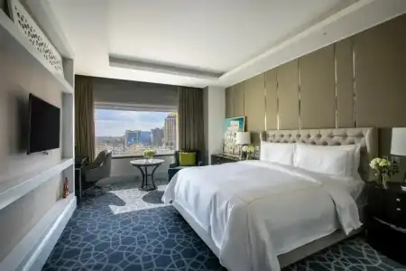 Fairmont - 47