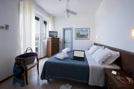 Grand Excelsior - 30