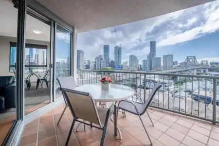Bridgewater Apartments - 52