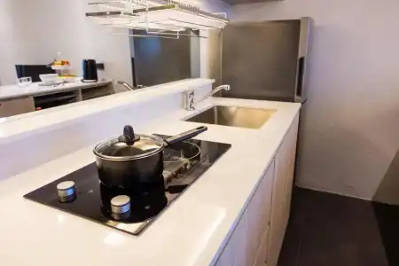 Balcony Seaside Sriracha & Serviced Apartments (SHA Extra Plus) - 241