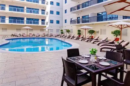 Golden Sands 10 - 12