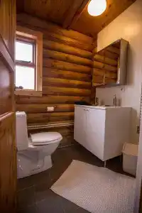 Hestasport Cottages - 18