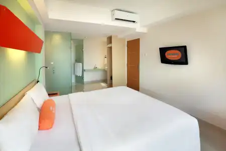 HARRIS & Residence Riverview Kuta Bali - 3