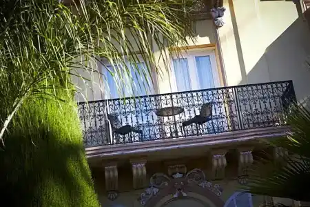 Golden Tulip Cannes de Paris - 89