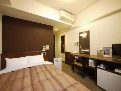 Route-Inn Yokohama Bashamichi - 32